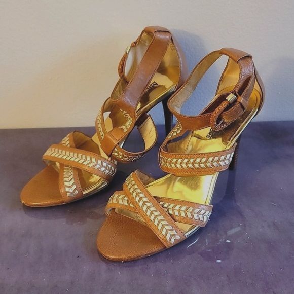 Michael Kors Tan and Gold Strappy Heeled Sandal Size 6 1/2 - Picture 1 of 4